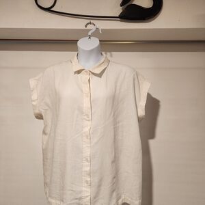 Terra & Sky Women's Off-White Linen Button-Down Shirt